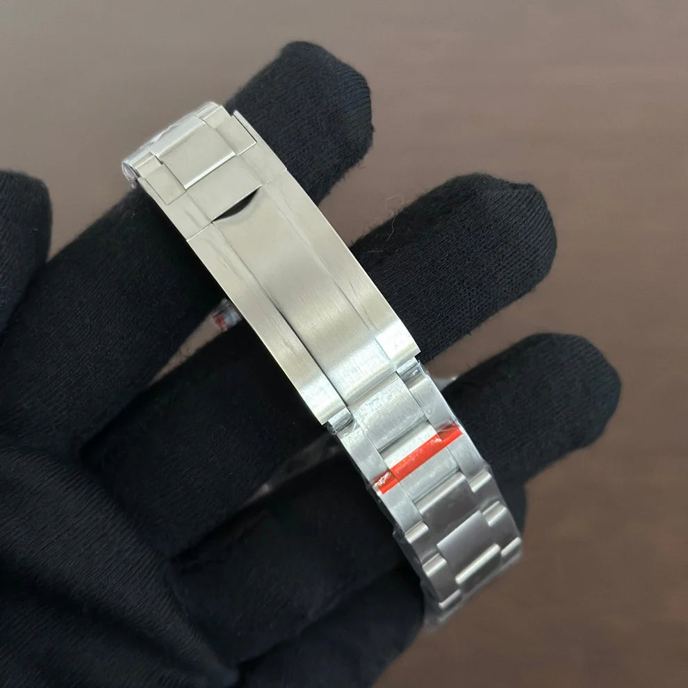 Seiko GMT Mod – "Batman" – Black/Blue Bezel